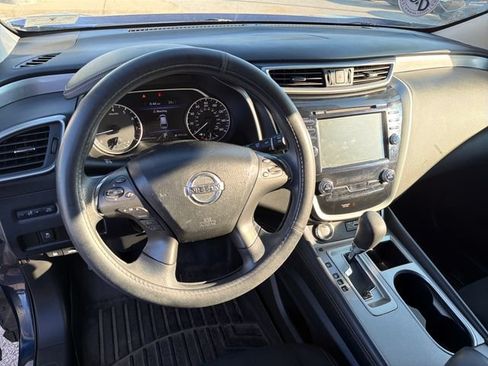 Used 2019 Nissan Murano S AWD/4WD image 11