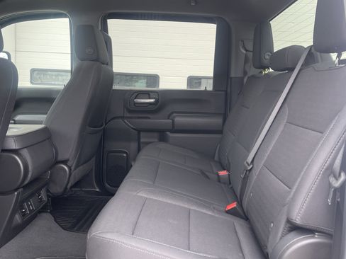 Used 2025 Chevrolet Silverado 2500 Custom w/ Custom Value Package image 26