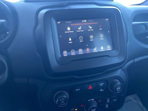 Used 2021 Jeep Renegade Latitude w/ Convenience Group AWD/4WD image 29