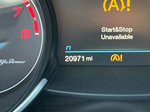 Used 2023 Alfa Romeo Giulia Quadrifoglio w/ Active Assist Plus Package image 29