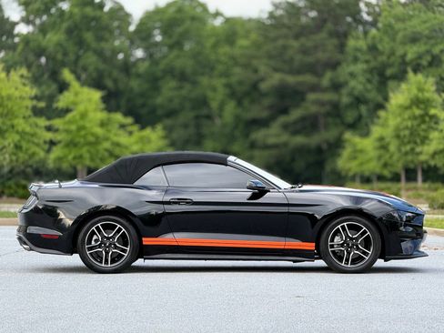Used 2020 Ford Mustang Premium RWD image 12