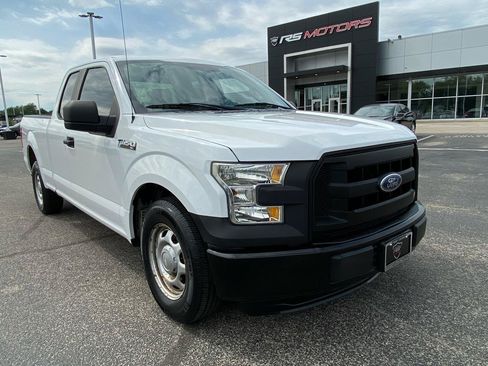Used 2016 Ford F150 XL w/ Equipment Group 101A Mid RWD image 1