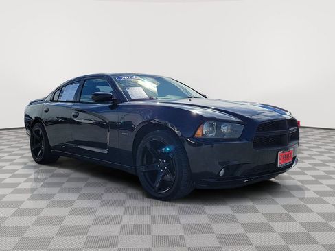 Used 2014 Dodge Charger R/T image 2