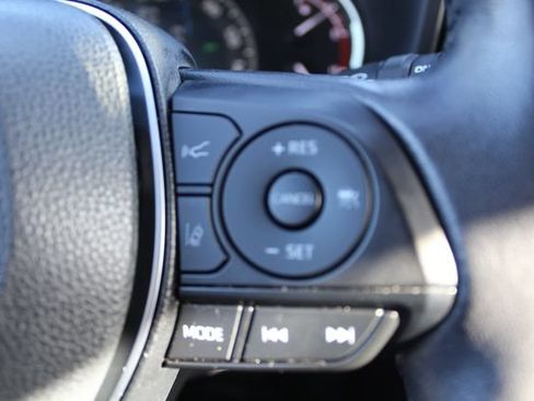 Certified 2025 Toyota RAV4 XLE w/ Convenience Package FWD image 44