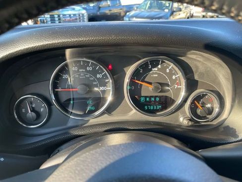 Used 2015 Jeep Wrangler Unlimited Sahara image 18