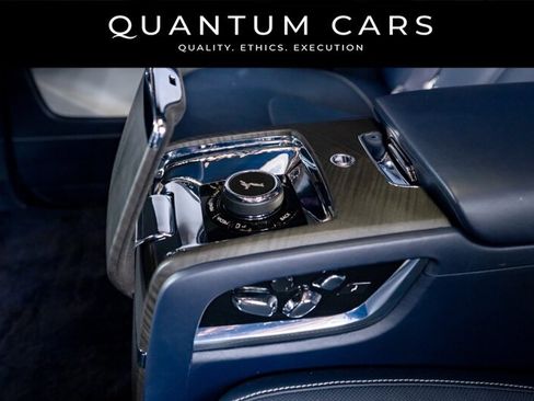 Used 2020 Rolls-Royce Cullinan AWD/4WD image 9
