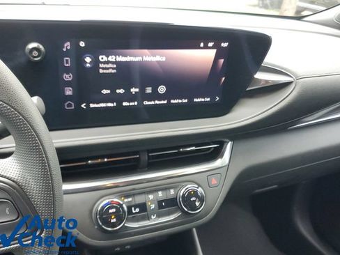 Certified 2024 Buick Envista Preferred w/ Convenience II Package FWD image 25