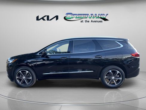 Used 2020 Buick Enclave Essence w/ Sport Touring Edition image 2