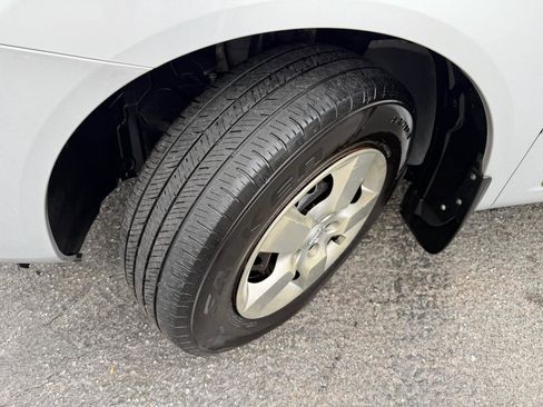Used 2015 Nissan Rogue S w/ Convenience Package AWD/4WD image 26