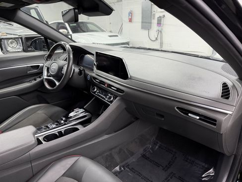 Used 2023 Hyundai Sonata SEL Plus image 18