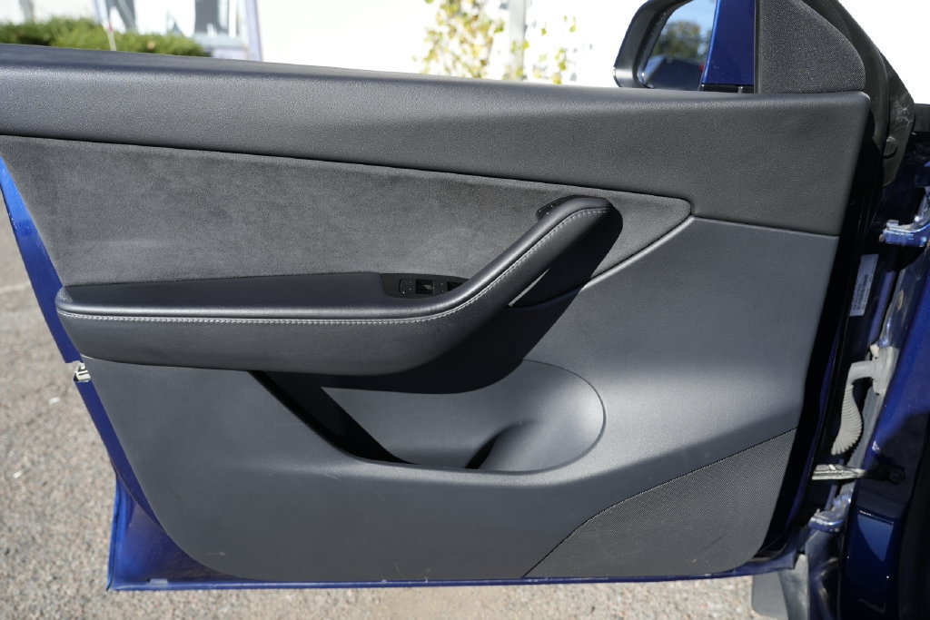 Used 2020 Tesla Model Y Long Range AWD/4WD image 19