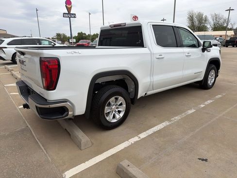 Used 2024 GMC Sierra 1500 SLE image 5