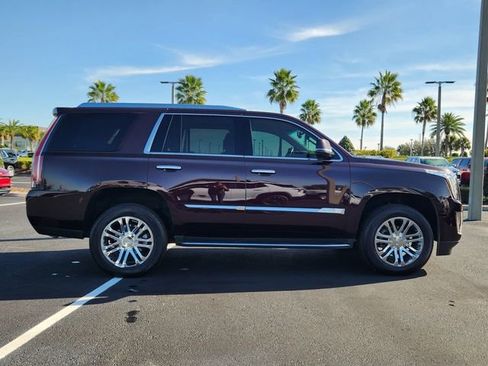 Used 2017 Cadillac Escalade 2WD image 6