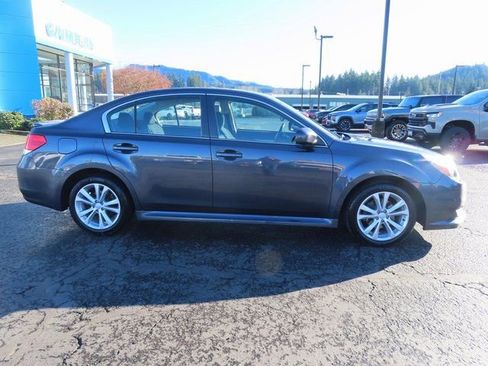 Used 2013 Subaru Legacy 2.5i Premium w/ All-Weather Pkg + Moonroof image 9