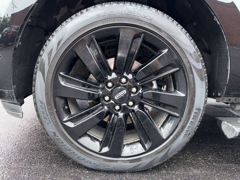 Used 2024 Lincoln Navigator Reserve AWD/4WD image 19