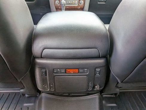 Used 2020 Nissan Armada Platinum w/ Captain's Chairs Package RWD image 18