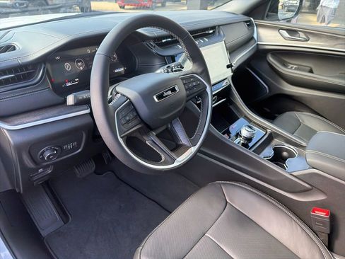 New 2026 Jeep Grand Cherokee Limited image 24