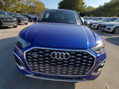 Used 2023 Audi Q5 2.0T Premium w/ Convenience Package AWD/4WD image 4