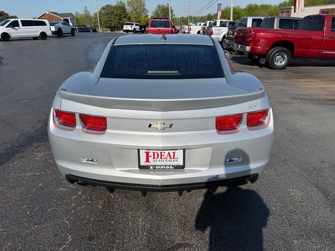 Used 2010 Chevrolet Camaro SS image 3