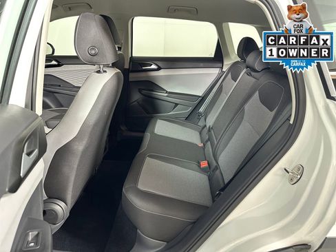 Used 2022 Volkswagen Taos S image 26