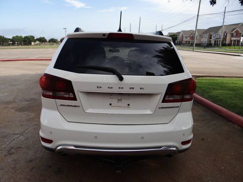 Used 2017 Dodge Journey Crossroad FWD image 6
