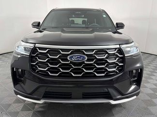 Used 2025 Ford Explorer Platinum video 2