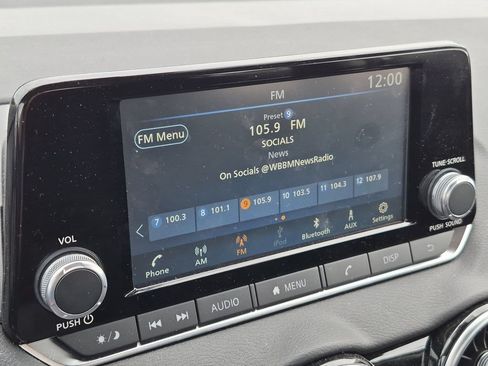 Used 2025 Nissan Sentra S FWD image 18