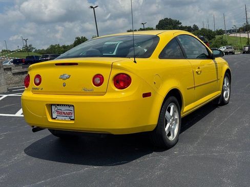 Used 2009 Chevrolet Cobalt LT w/ Preferred Equipment Group FWD image 3