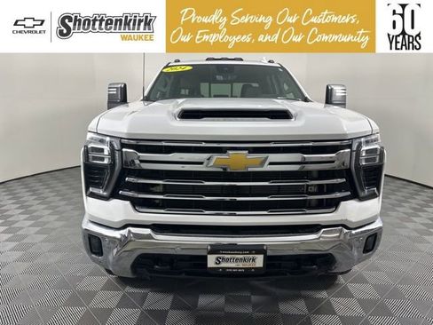 Used 2024 Chevrolet Silverado 2500 LTZ w/ LTZ Plus Package image 6