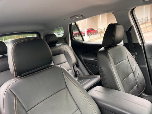 Used 2021 GMC Terrain SLT w/ Elevation Edition image 33