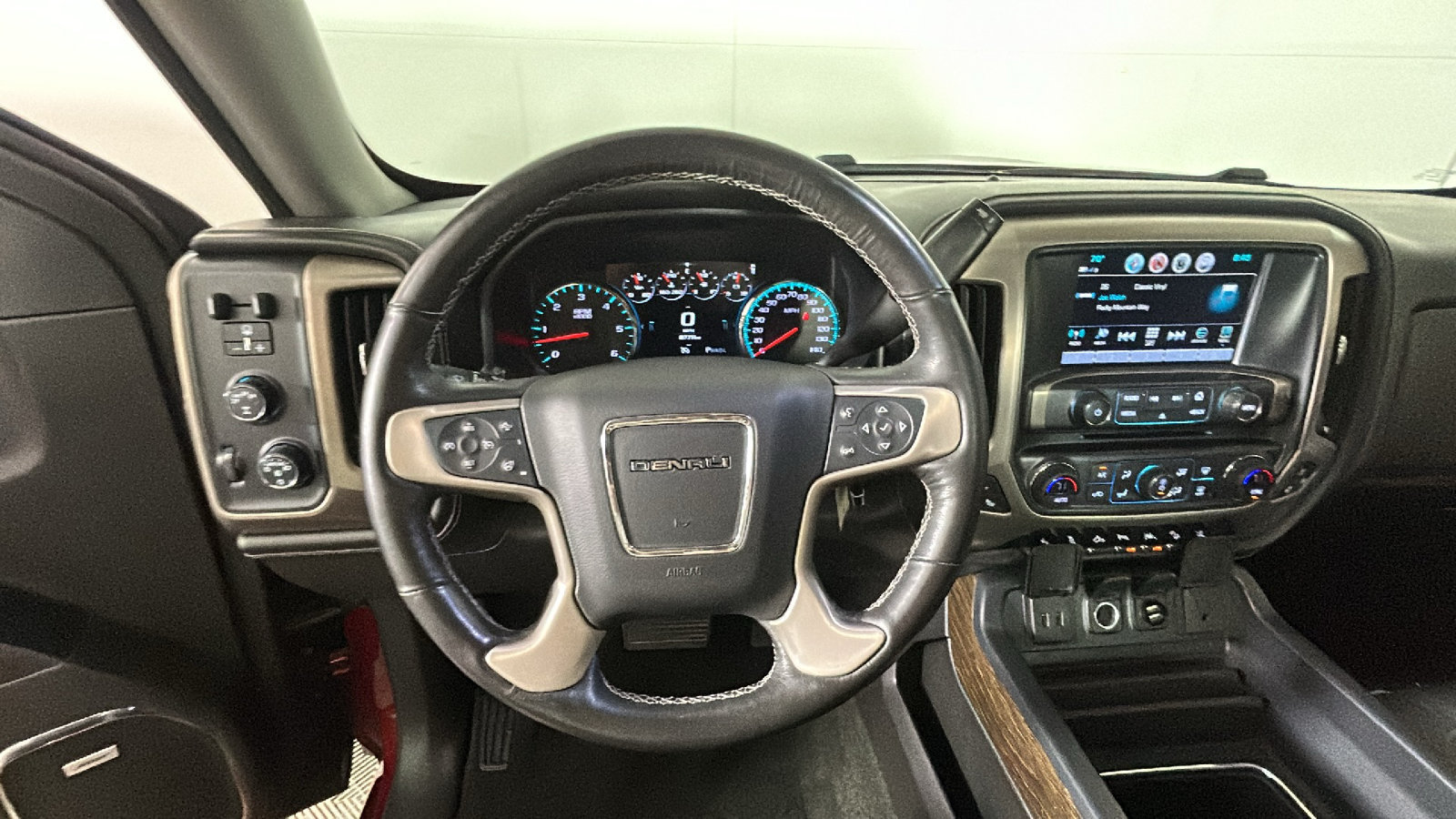 Used 2018 GMC Sierra 1500 Denali w/ Denali Ultimate Package AWD/4WD image 18