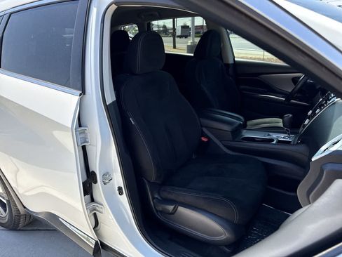 Used 2019 Nissan Murano S w/ Cargo Package AWD/4WD image 14
