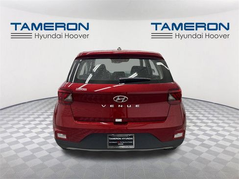 Used 2026 Hyundai Venue SE image 4