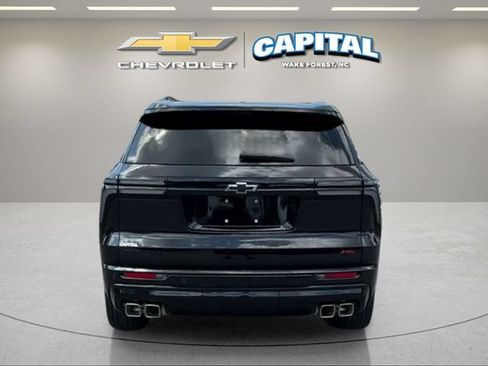 Used 2026 Chevrolet Traverse RS FWD image 4