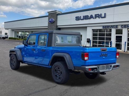 Used 2022 Jeep Gladiator Sport w/ Trailer Tow Package AWD/4WD image 4