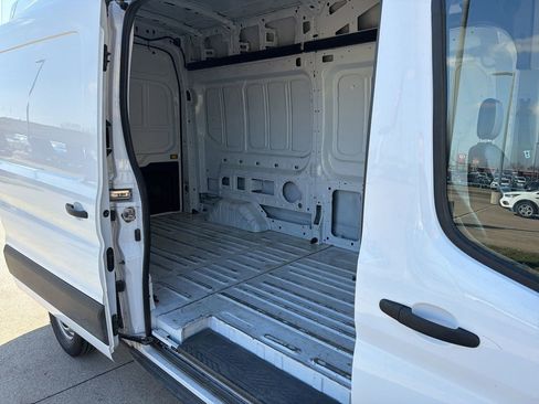 Used 2023 Ford Transit 250 148 High Roof image 12