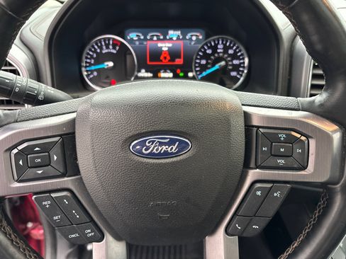 Used 2018 Ford Expedition Max Platinum image 16