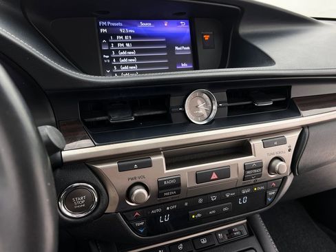 Used 2017 Lexus ES 350 350 w/ Luxury Package image 30