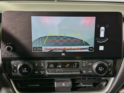 Used 2024 Toyota Grand Highlander AWD image 25