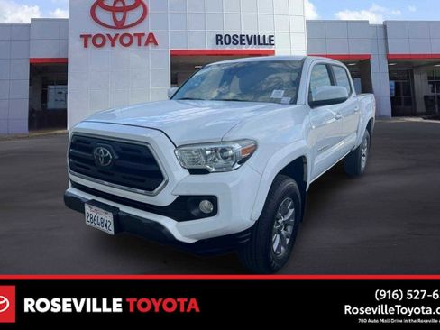 Used 2019 Toyota Tacoma SR5 RWD image 1