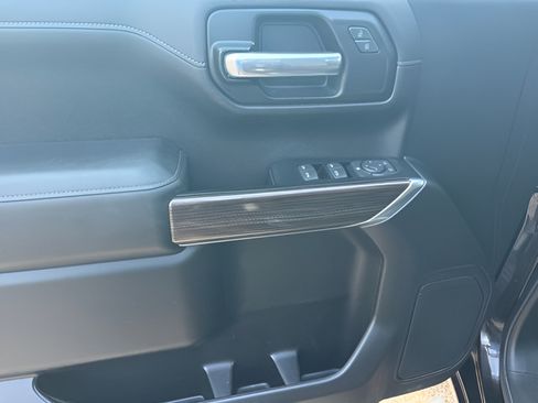 Used 2019 Chevrolet Silverado 1500 LT w/ All-Star Edition AWD/4WD image 12
