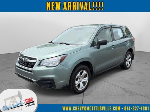 Used 2017 Subaru Forester 2.5i AWD/4WD image 10