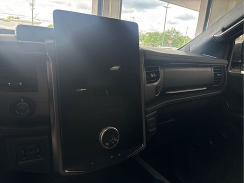 Certified 2024 Ford Expedition Platinum AWD/4WD image 21