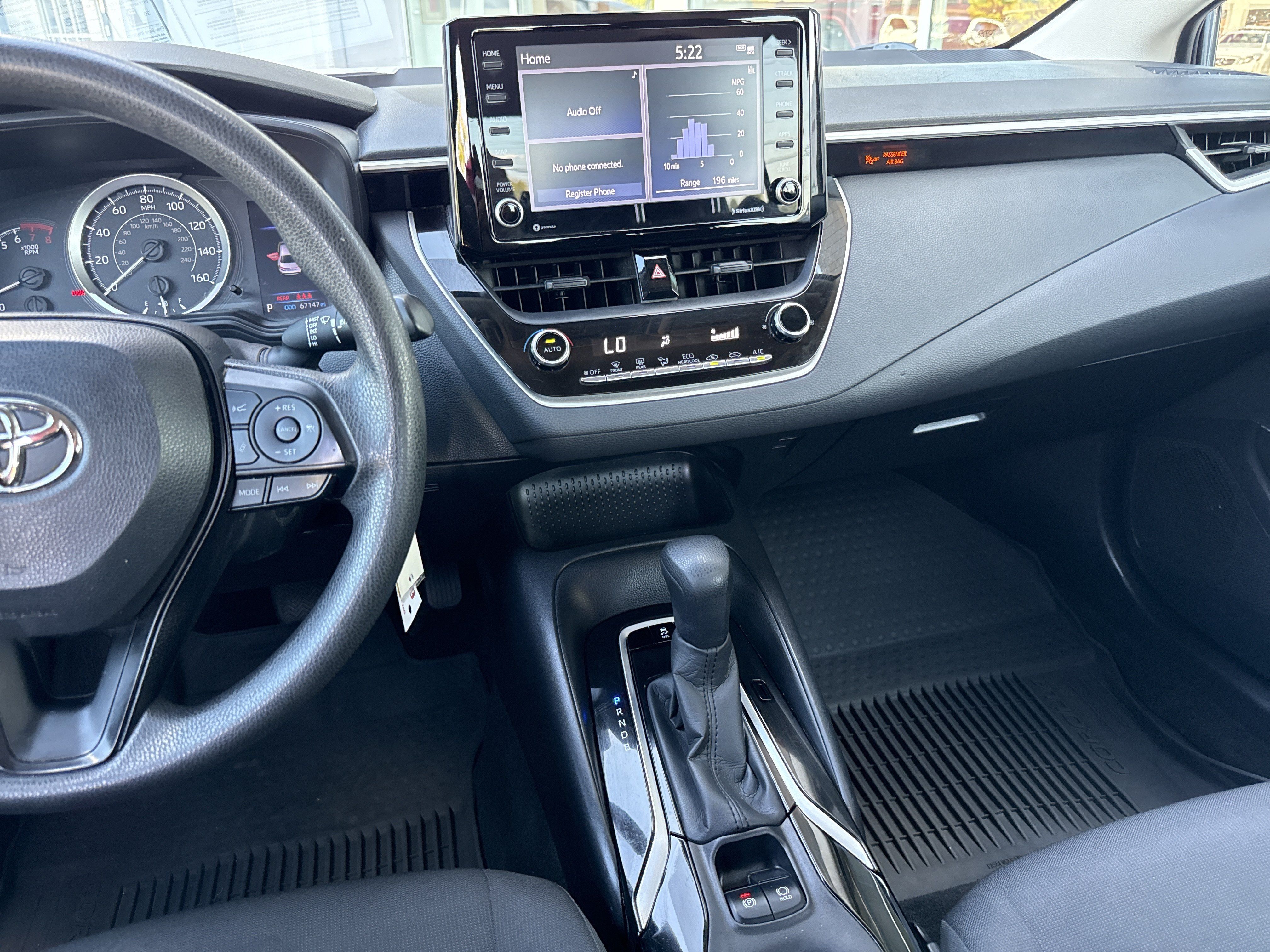 Used 2022 Toyota Corolla LE FWD image 32