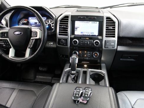Used 2015 Ford F150 Platinum image 15