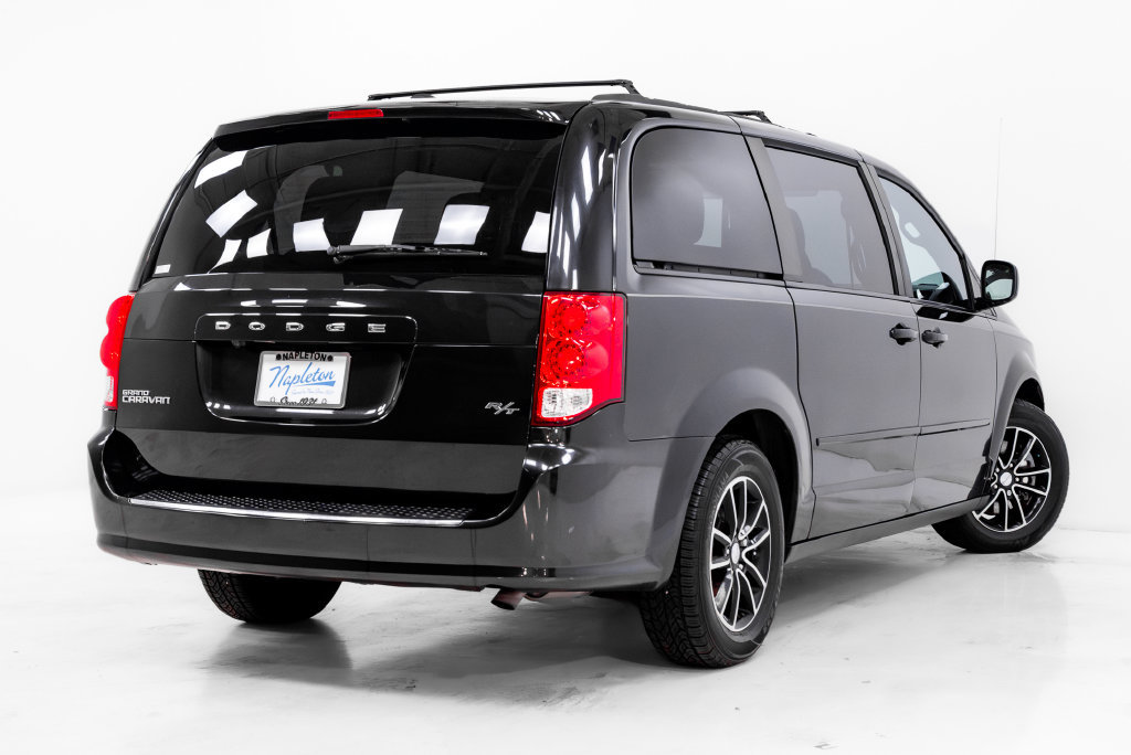 Used 2016 Dodge Grand Caravan R/T w/ Driver Convenience Group FWD image 27