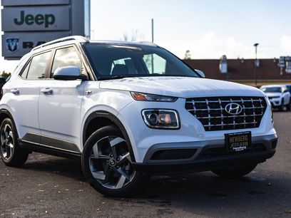 Used 2022 Hyundai Venue SEL