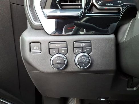 Used 2023 GMC Sierra 1500 Elevation AWD/4WD image 15
