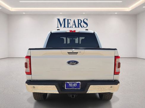 Used 2021 Ford F150 Lariat w/ Equipment Group 502A High AWD/4WD image 4