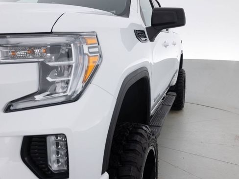 Used 2020 GMC Sierra 1500 Elevation AWD/4WD image 12